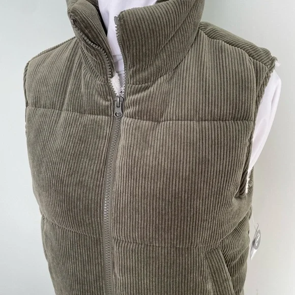 Ci Sono Olive Faux Fur Lined Vest - Picture 7 of 11